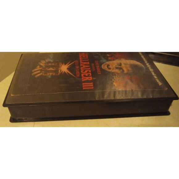 Hellraiser III Hell On Earth VHS Former Rental with cut slipcase in clamshell - Picture 4 of 7